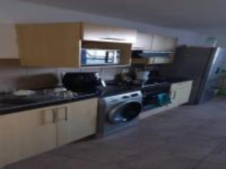 1 Bedroom Property for Sale in Zonnebloem Western Cape